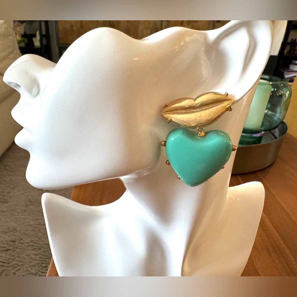 Bijouly Brazil Lips and Heart Earrings